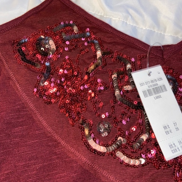 Hollister sparkley red tank - Picture 2 of 6